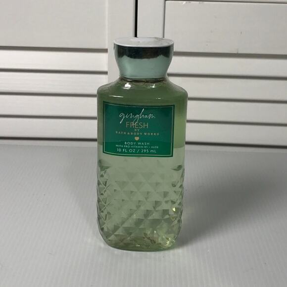 Gingham Fresh by Bath & Body Works Body Wash 10 FL OZ - Picture 1 of 4